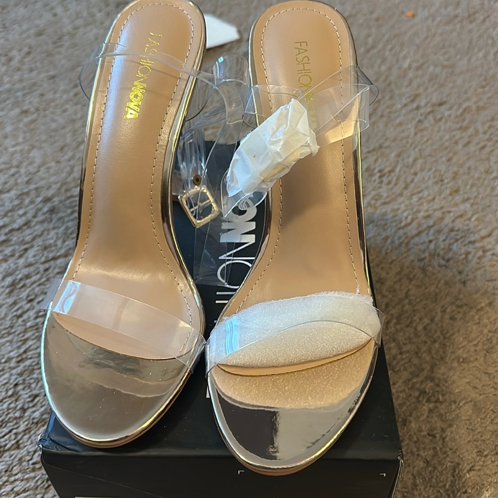 Fashionova Clear heels